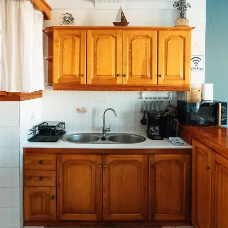 Beachfront With A View Xylokastro