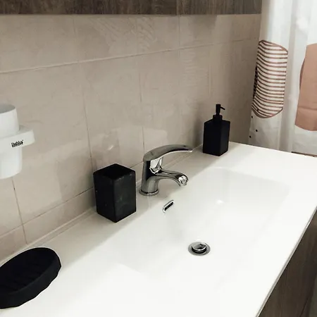 アパート Beachfront With A View *