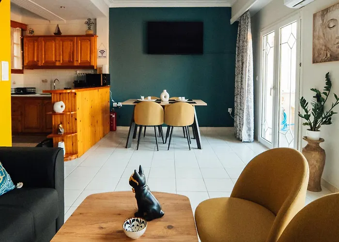 Apartman Beachfront With A View